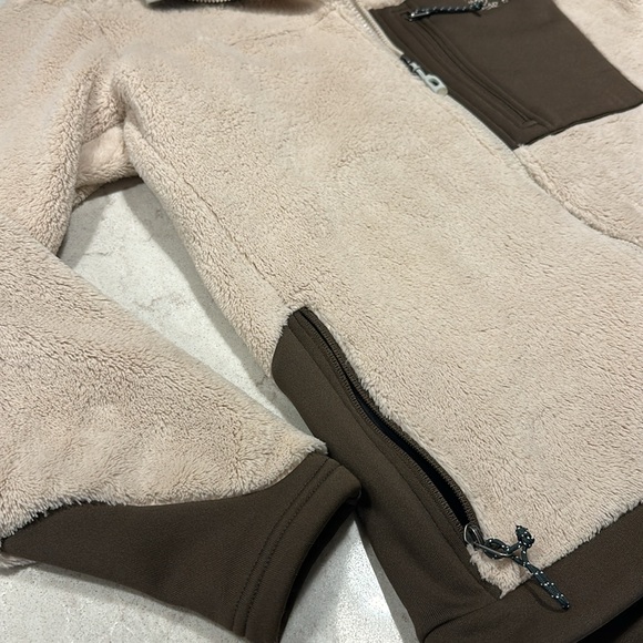 MOUNTAIN HARD WEAR FLEECE JACKET - Picture 3 of 3